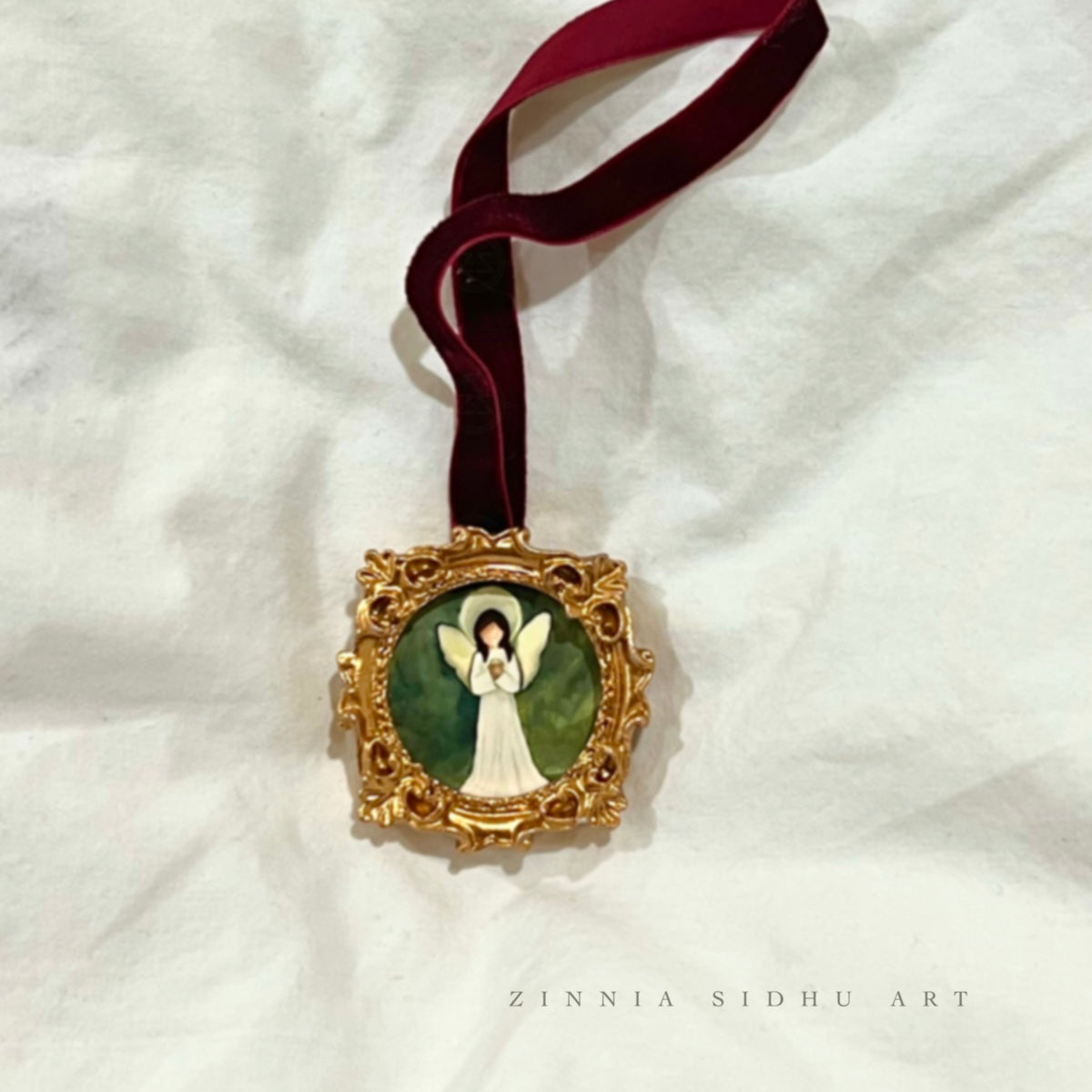 Mini Ornament “Angel Round”